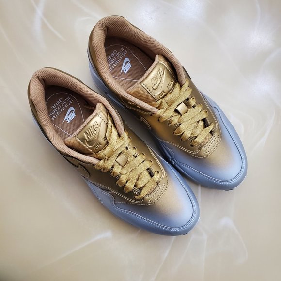 Nike Air Max 1 LX - Picture 8 of 12